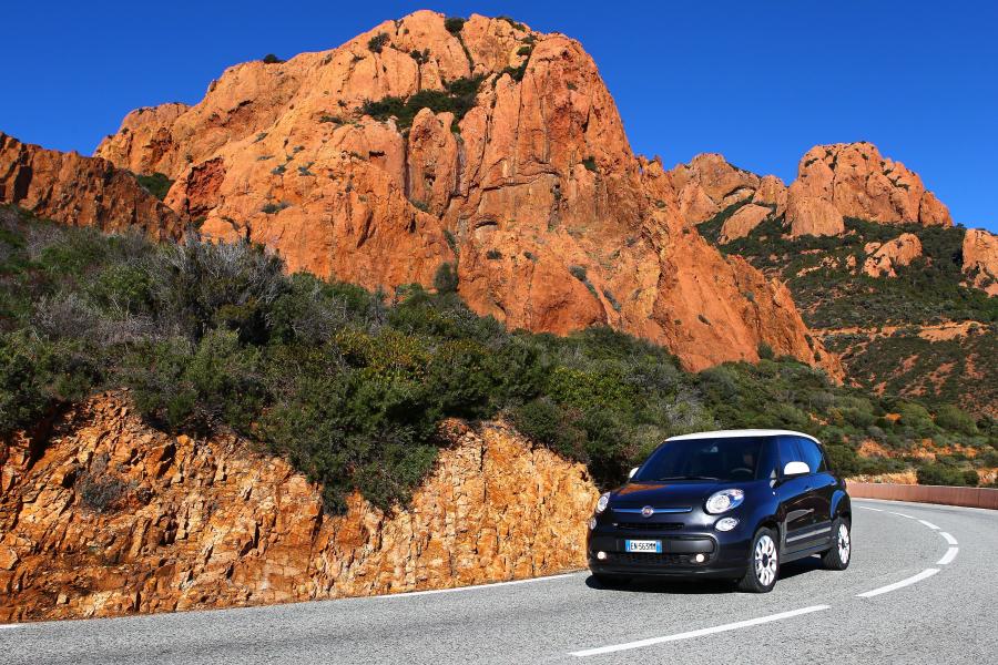  Fiat 500L 1.6 MJT 2013 года  (фото 5 из 47)
